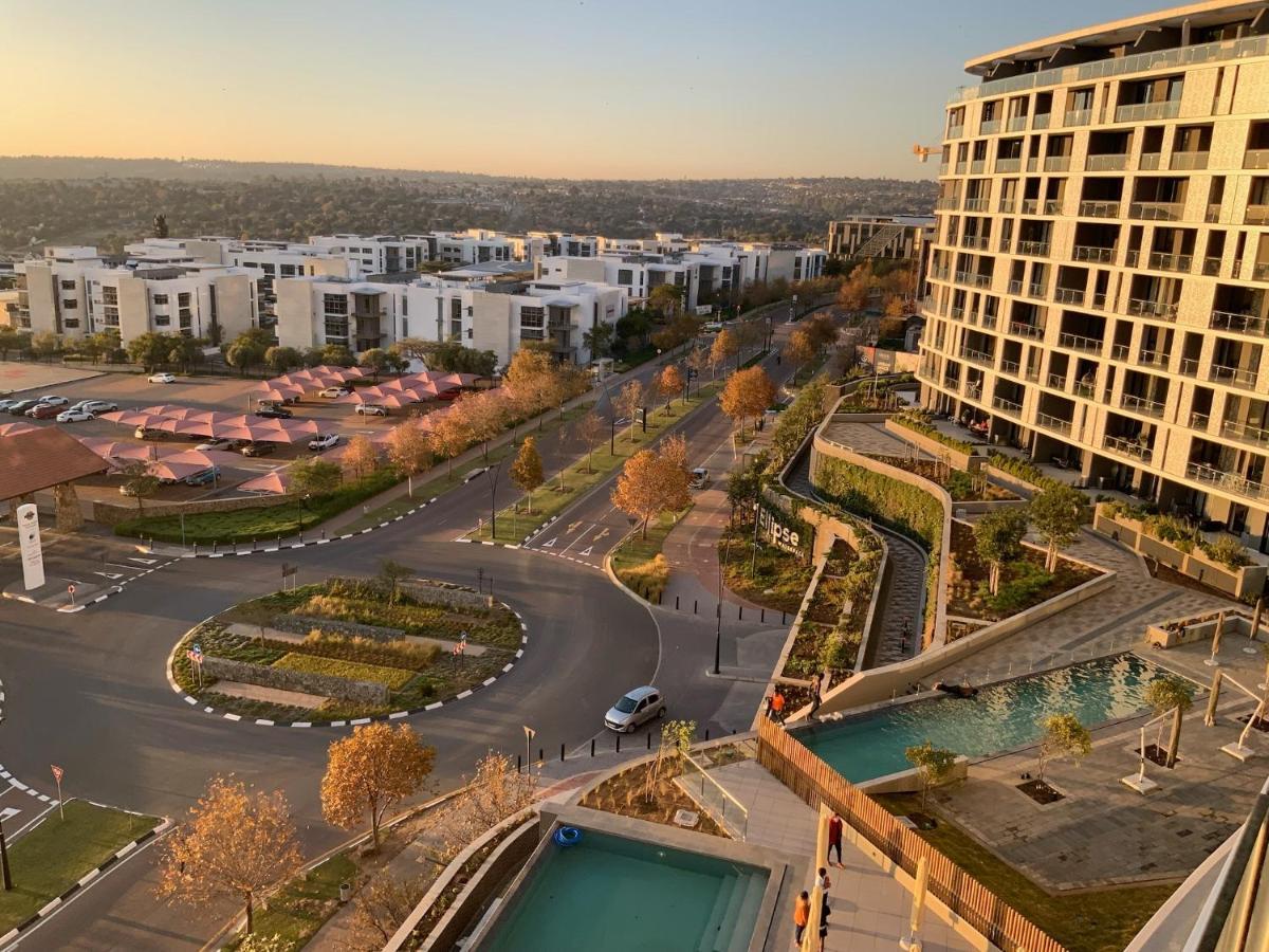 5 Star Elegant Apartments, Ellipse, Waterfall City, Midrand, Johannesburg Bagian luar foto