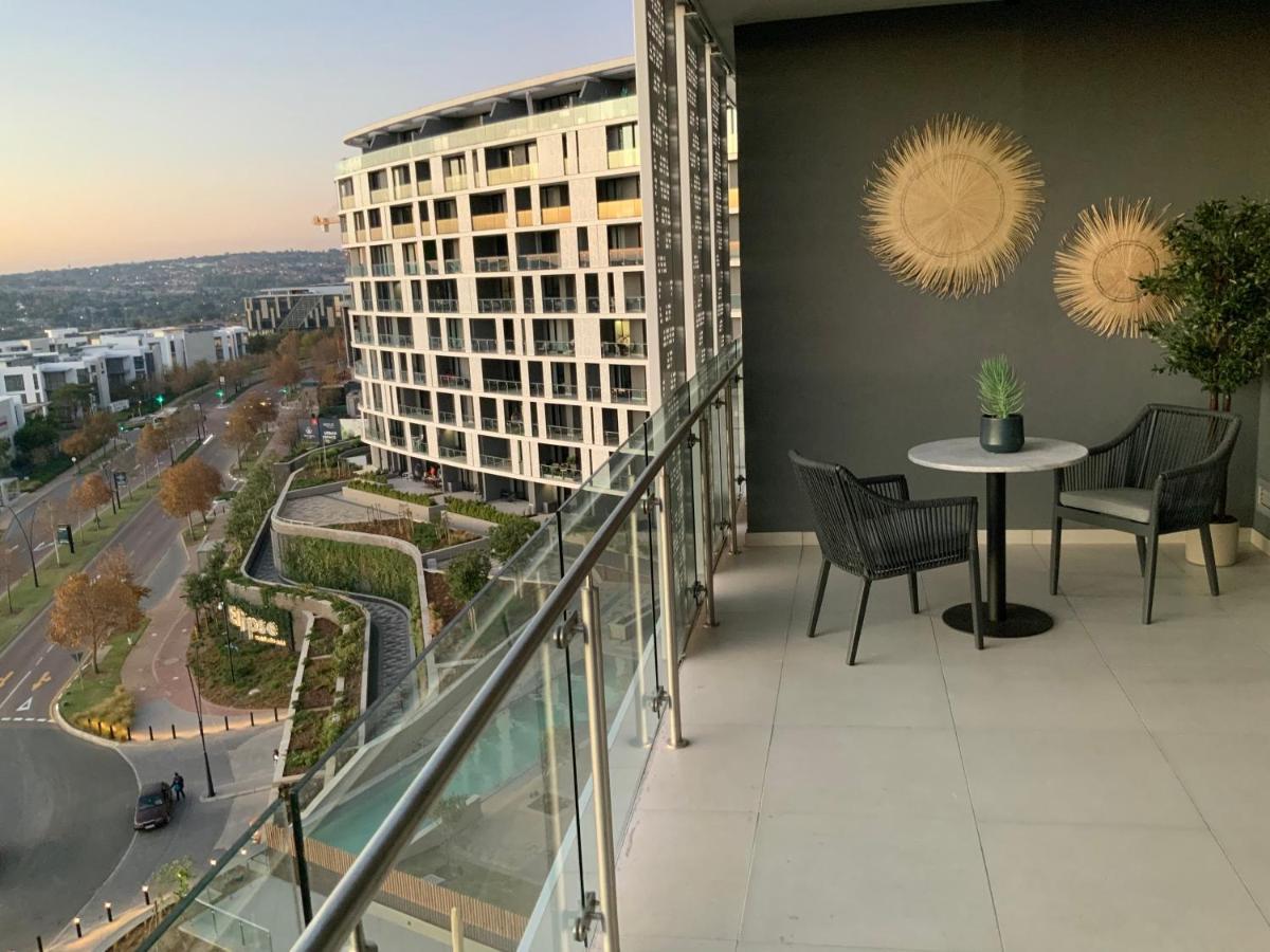 5 Star Elegant Apartments, Ellipse, Waterfall City, Midrand, Johannesburg Bagian luar foto
