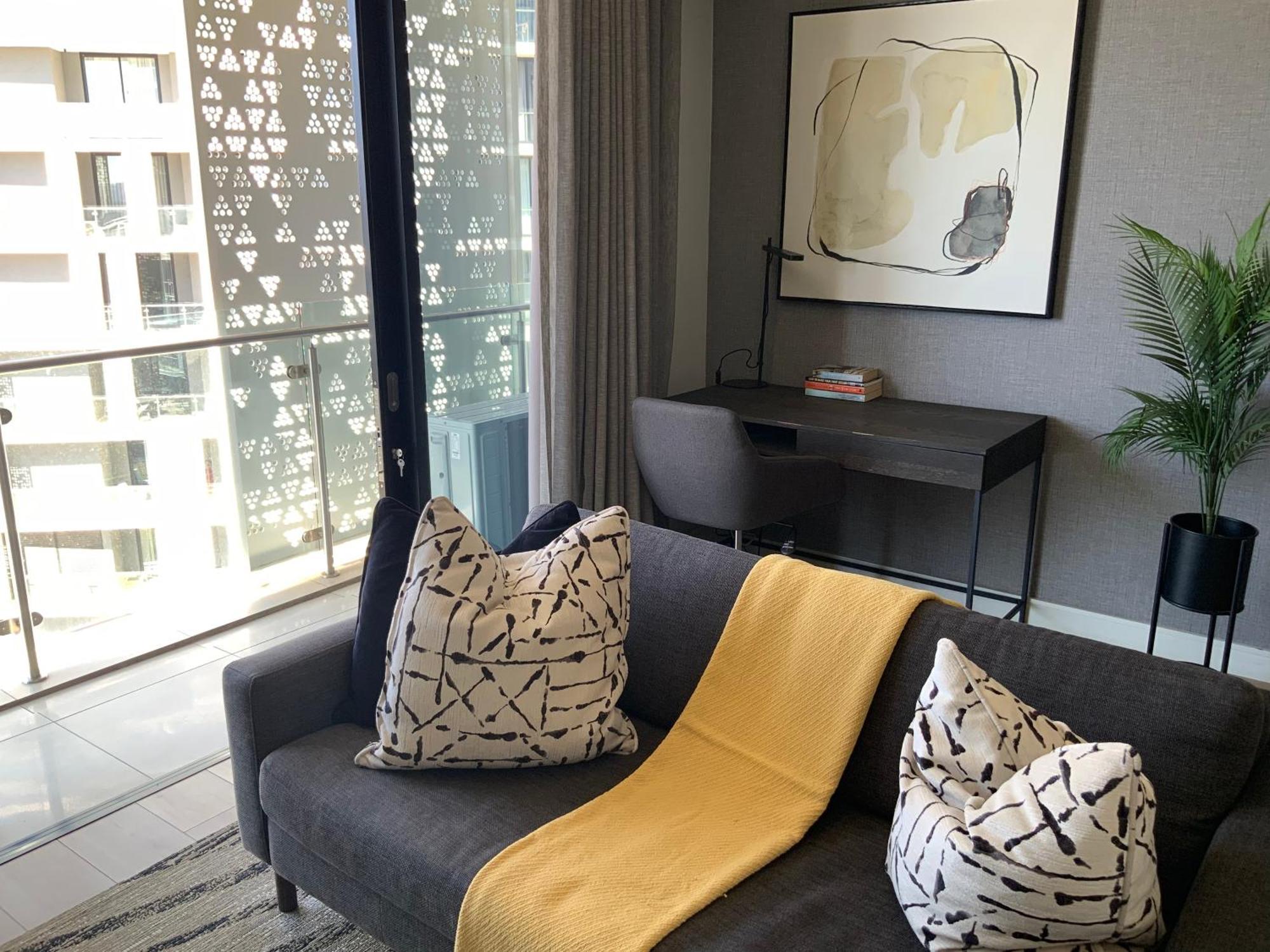 5 Star Elegant Apartments, Ellipse, Waterfall City, Midrand, Johannesburg Bagian luar foto